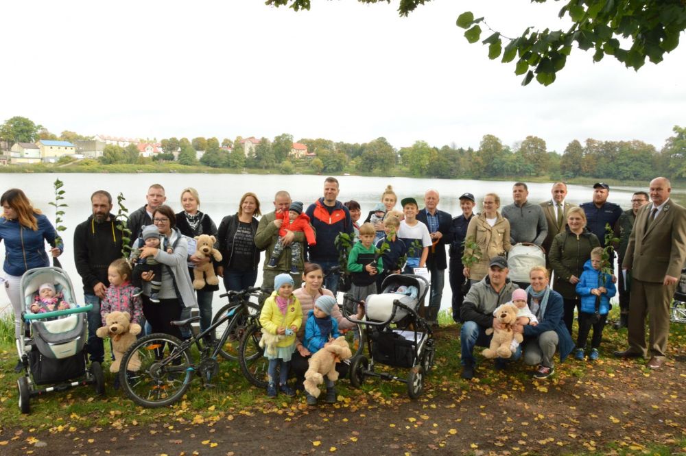 Akcja - "Jedno dziecko, jedno drzewo" - fotorelacja